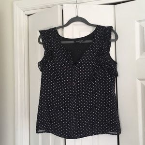Polka-dot tank with ruffle sleeves